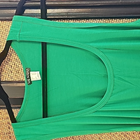 Set of 2 Dresses From Venus - Picture 8 of 13